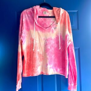 PINK Victoria’s Secret light weight hooded top
